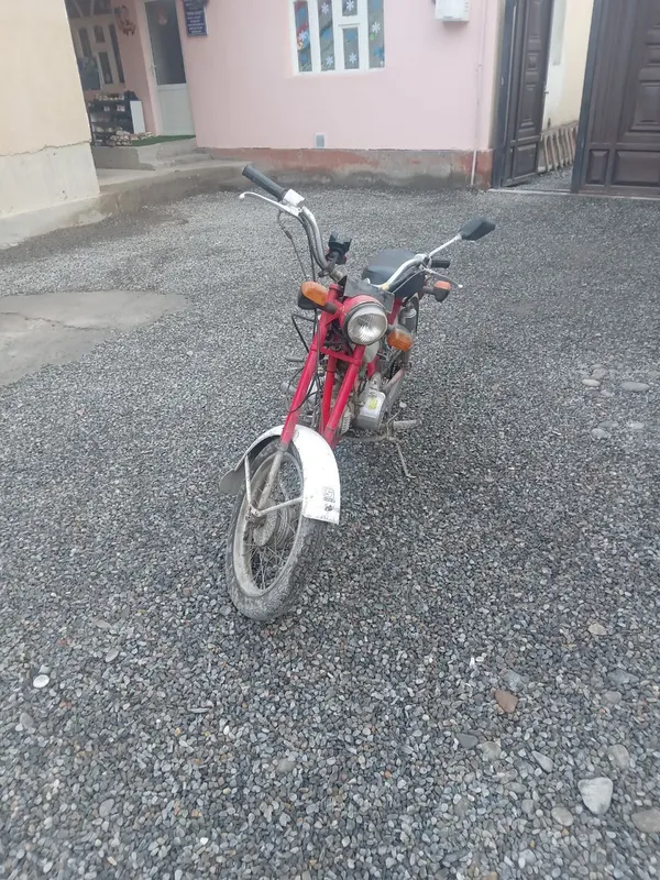 Moped, mator 110kuba benzin rasxodi kam — фото 1