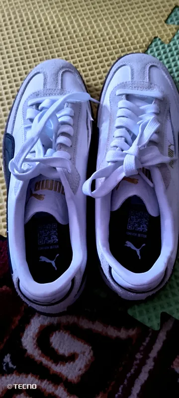 Кроссовки Puma, состояние новое, есть небольшое повреждение, размеры 37–38 2 Кроссовки Puma, состояние новое, есть небольшое повреждение, размеры 37–38 2