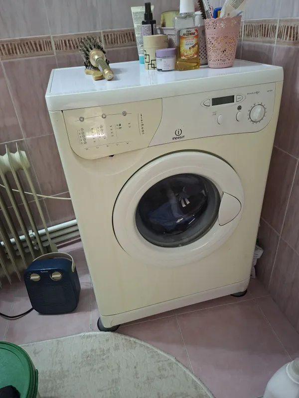 Стиральная машинка Indesit