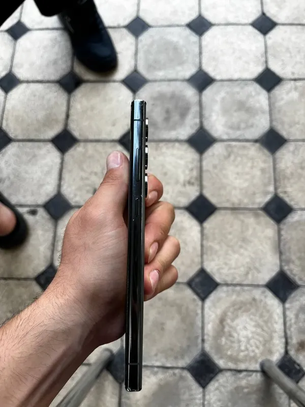 Samsung galaxy s 23 ultra 2
