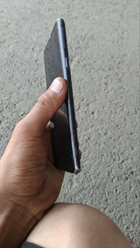 Samsung S10 5G память 8/256, работает отлично 2 Samsung S10 5G память 8/256, работает отлично 2