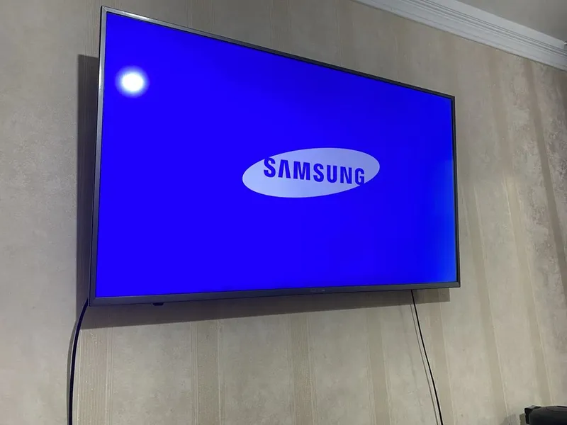 A’lo holatdagi Samsung 50 dyuymli Smart TV televizor 1 A’lo holatdagi Samsung 50 dyuymli Smart TV televizor 1