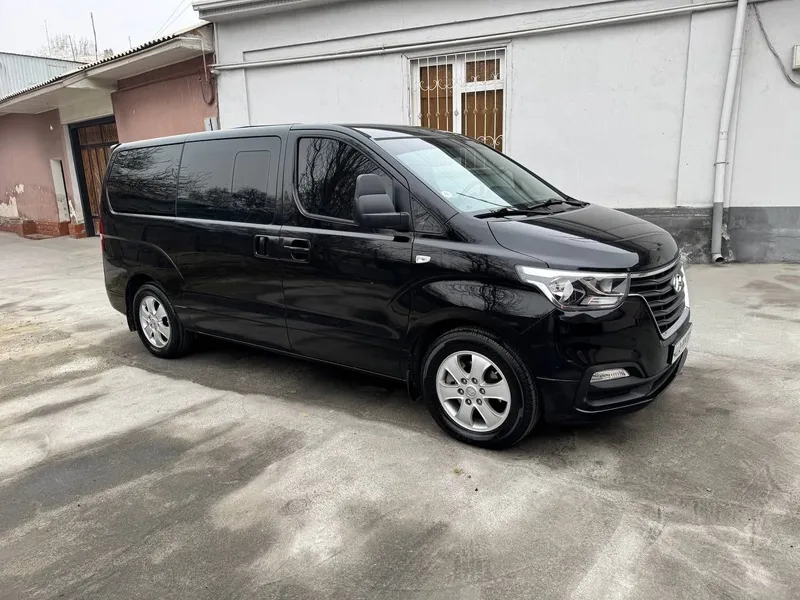 Hyundai starex 2020 — фото 1
