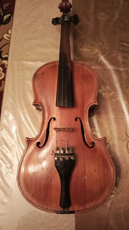 Альт-скрипка 1974 года, есть футляр и смычок 1 Альт-скрипка 1974 года, есть футляр и смычок 1