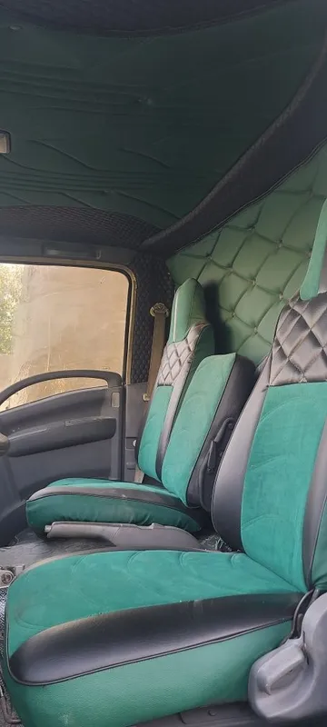 Isuzu shassi 5t snj yili 2011 2