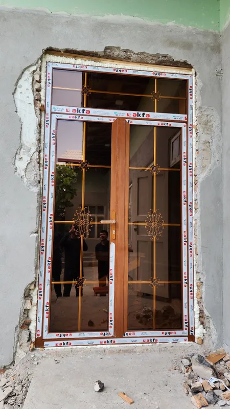 Akfa eshik rom va masketni setkalar dushavoy kabinalar