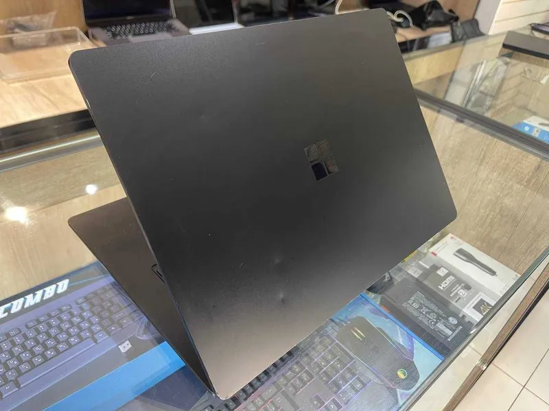 Microsoft Surface laptop 3 CORE i7-1065G7 ram 16 ssd 512 5 Microsoft Surface laptop 3 CORE i7-1065G7 ram 16 ssd 512 5