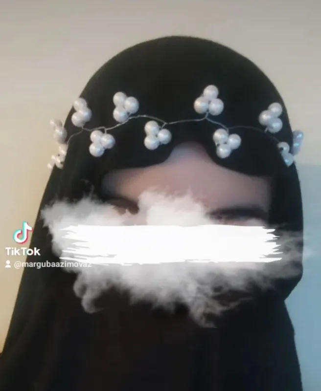 diademalar har hil ranglaridan bor