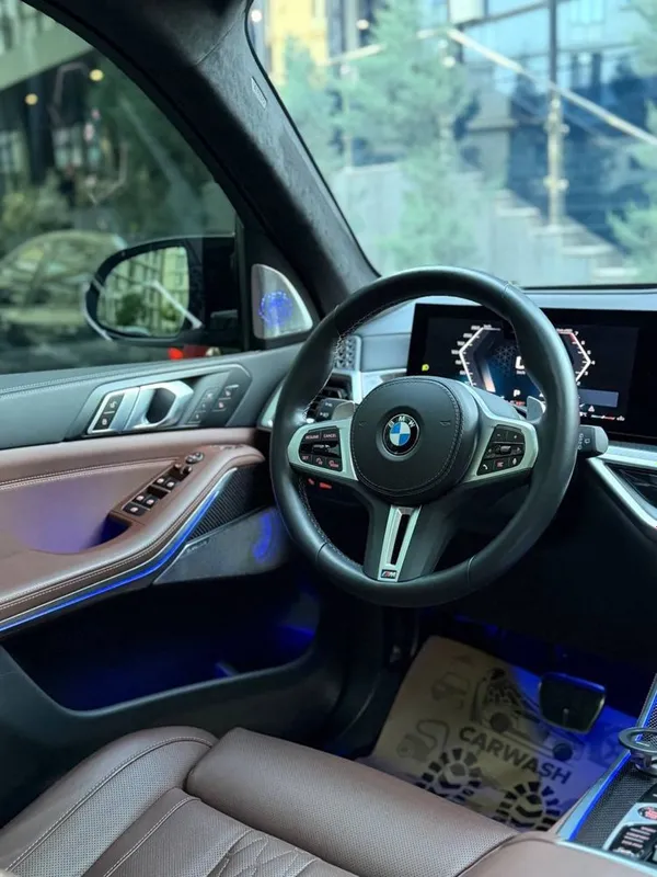Bugun sotuvimizda BMW X5 M60 — фото 3