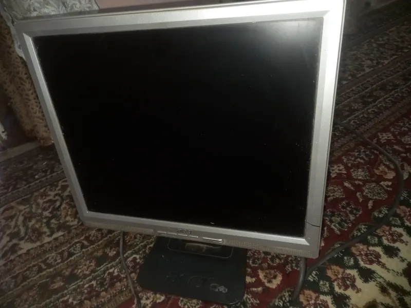 acer monitor sotiladi