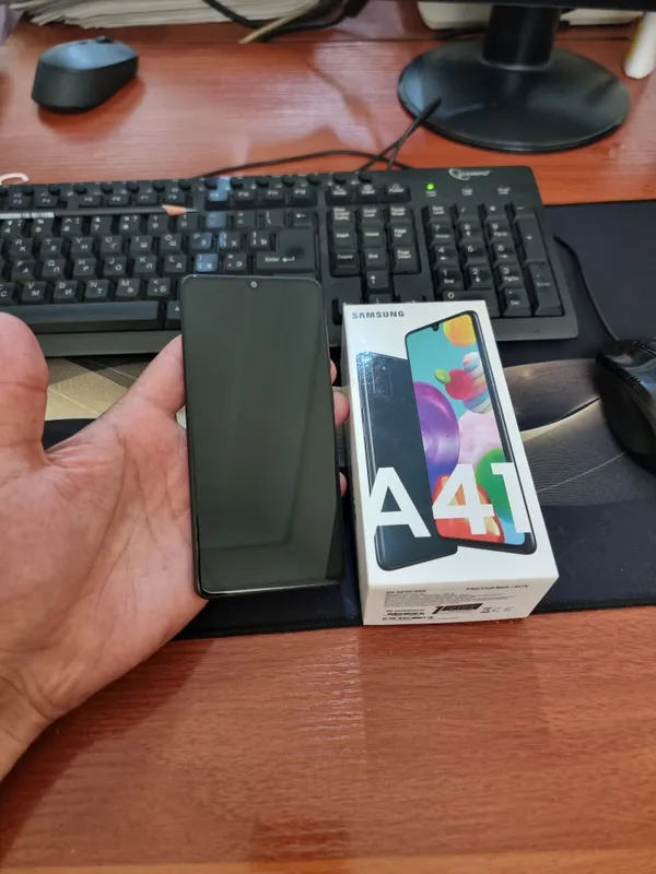 Samsung A41 64gb ideal iwlawi zur aybi yuq — фото 3