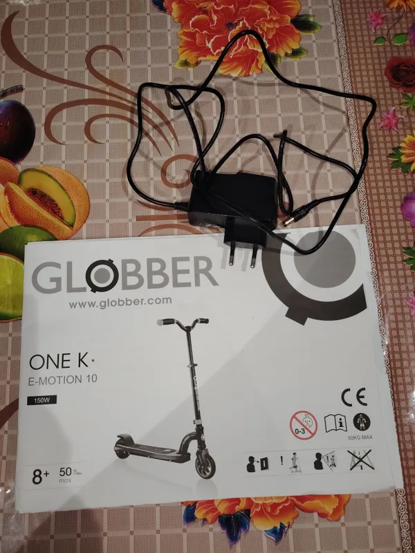 Продам электросамокат Glober one K e - motion 10 3