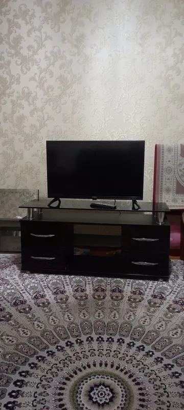 Телевизор LG с подставкой продаётся срочна televizor LG postavkasi — фото 3