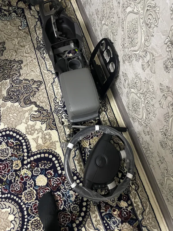 Jentra rul bar sotiladi 85$