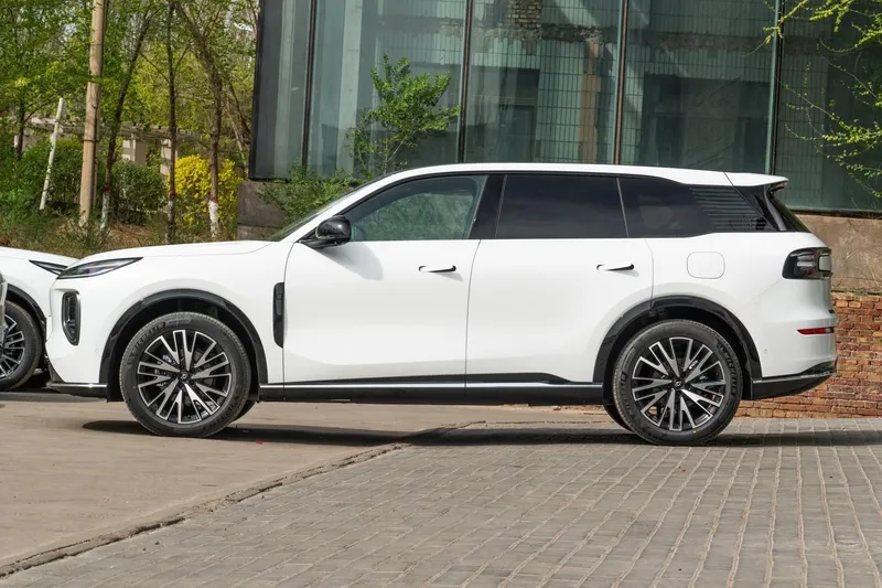 Changan Nevo Q07 2025, 215 Flagship Plus 2
