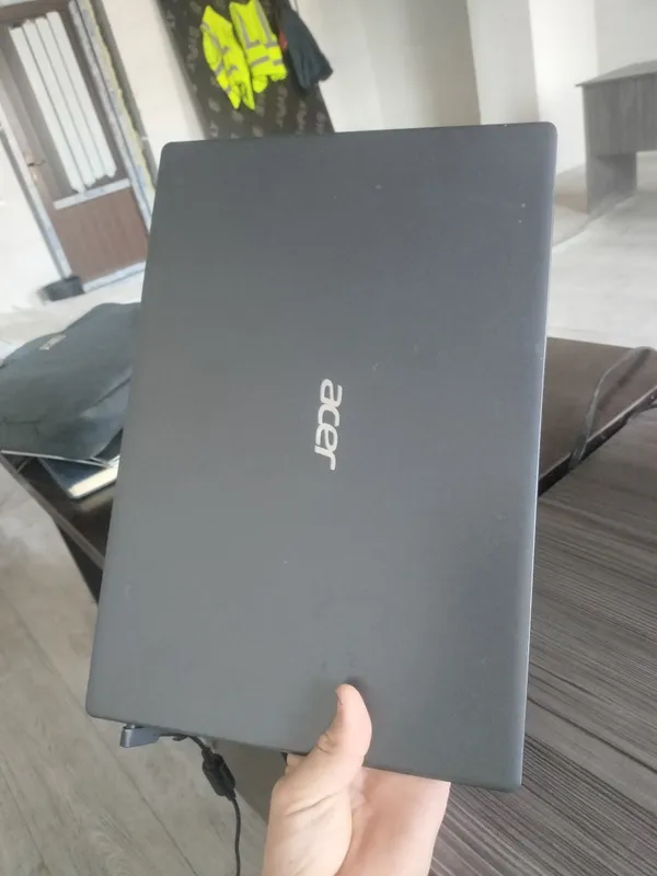 Noutbuk ACER 3 2 Noutbuk ACER 3 2
