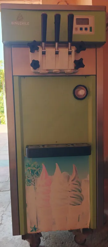 Frezer, muzqaymoq aparati 3 Frezer, muzqaymoq aparati 3