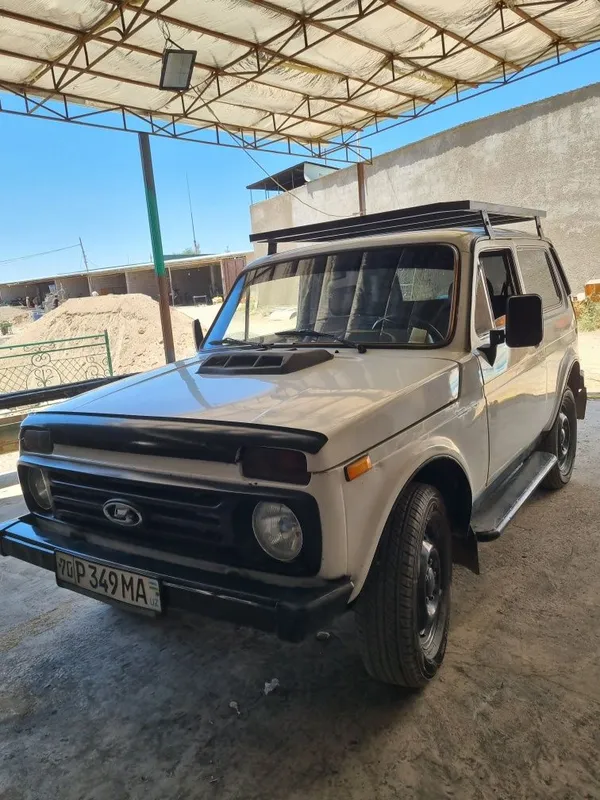 Lada Niva 4x4 3