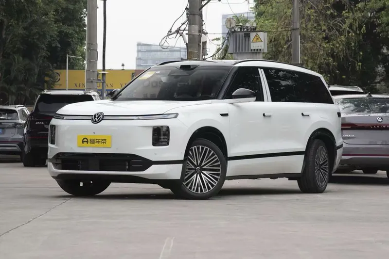 Volkswagen 9X ID Era Ultra 6 местный гибрид с запасом хода 1651км — фото 3