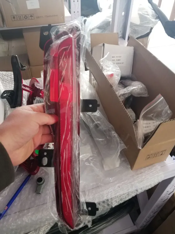 Левый отражатель Dongfeng EP 008 Левый отражатель Dongfeng EP 008