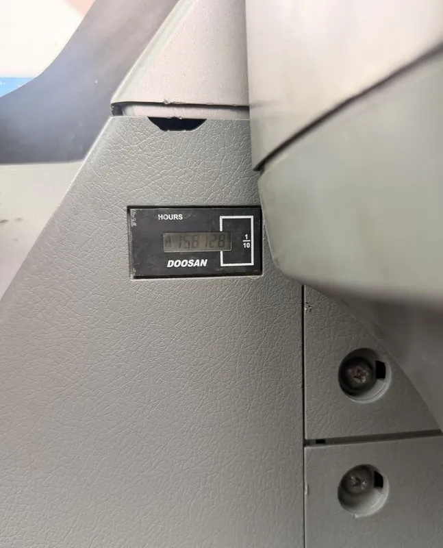 Doosan 210 экскаватор 8 Doosan 210 экскаватор 8