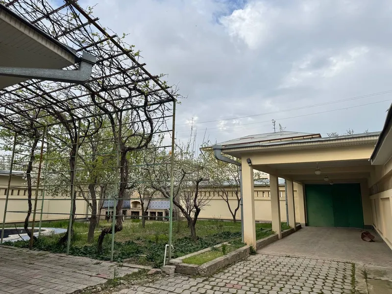 5-комнатная квартира, 200 м2, Мирзо-Улугбек 8