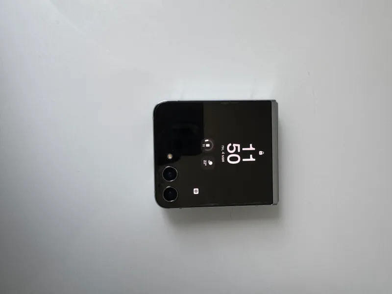 Samsung z flip 5 — фото 3