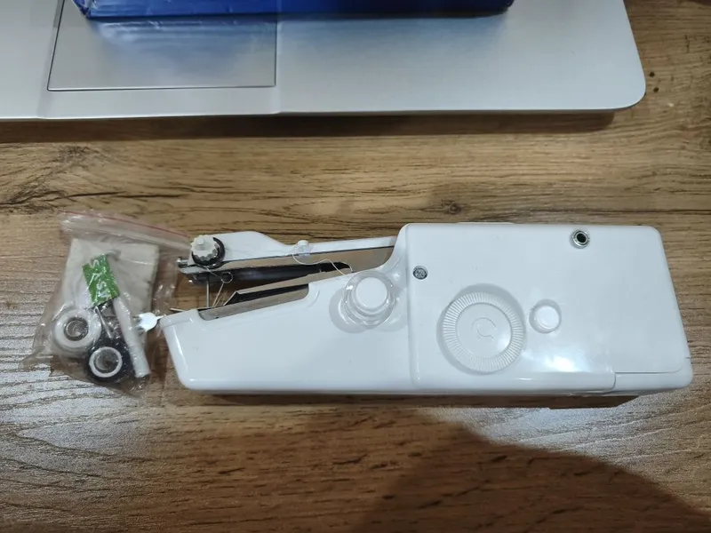 Портативная ручная швейная машинка Handy Stitch — фото 1
