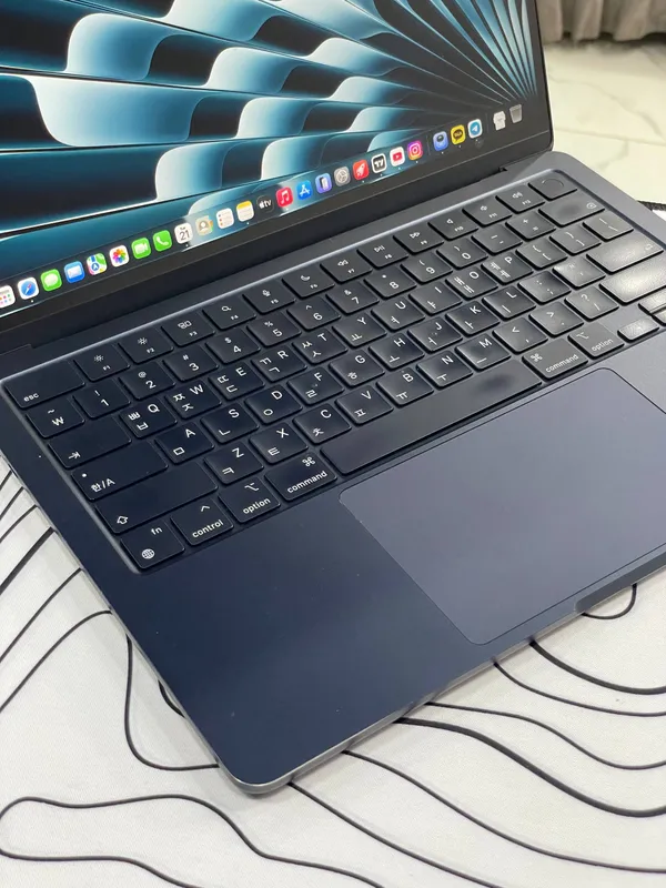 Macbook m2 air — фото 1