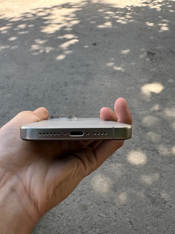 Iphone 15 Pro Max 1