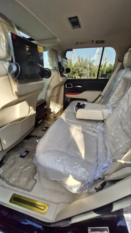 Toyota Land Cruiser 300 VXGR 2022 yil японка матор 35 турбина фул паз — фото 5