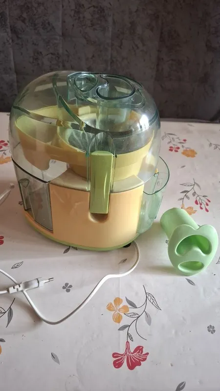 Продаю соковыжималку Tiffani 4