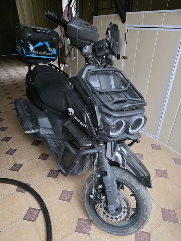 Drongo Tank Moto
