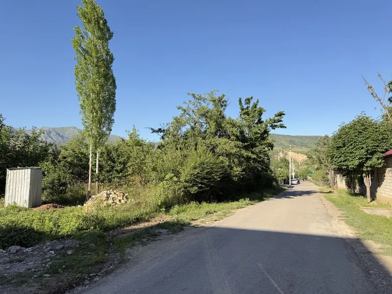 Срочно дача учун Хумсон далада ер бор — фото 1