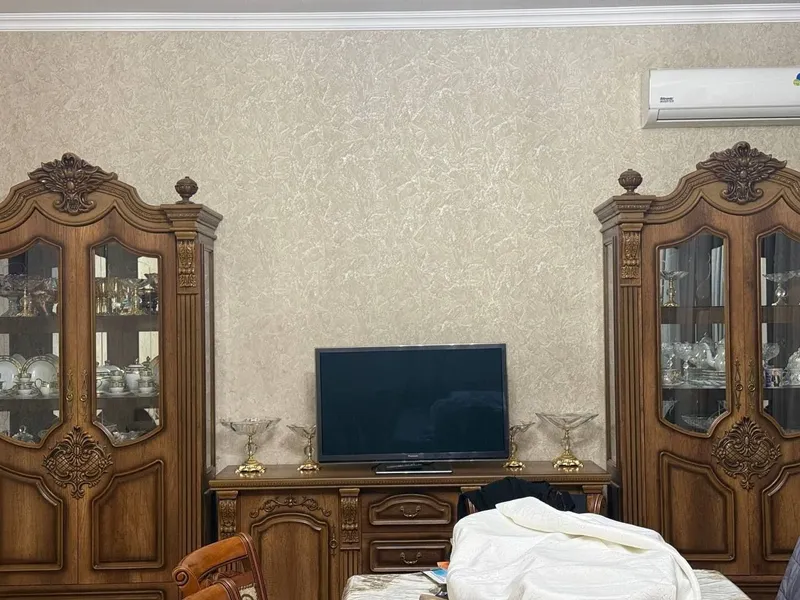 Стенка уголок срочно сотилади 1 Стенка уголок срочно сотилади 1