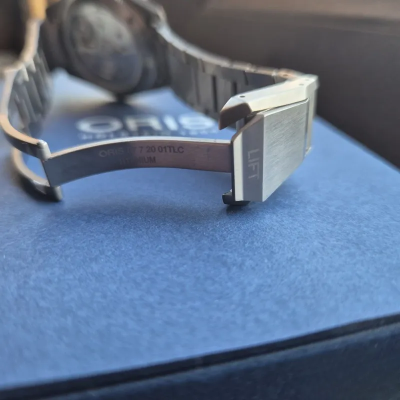 Oris Propilot X 39mm Titan 6 Oris Propilot X 39mm Titan 6