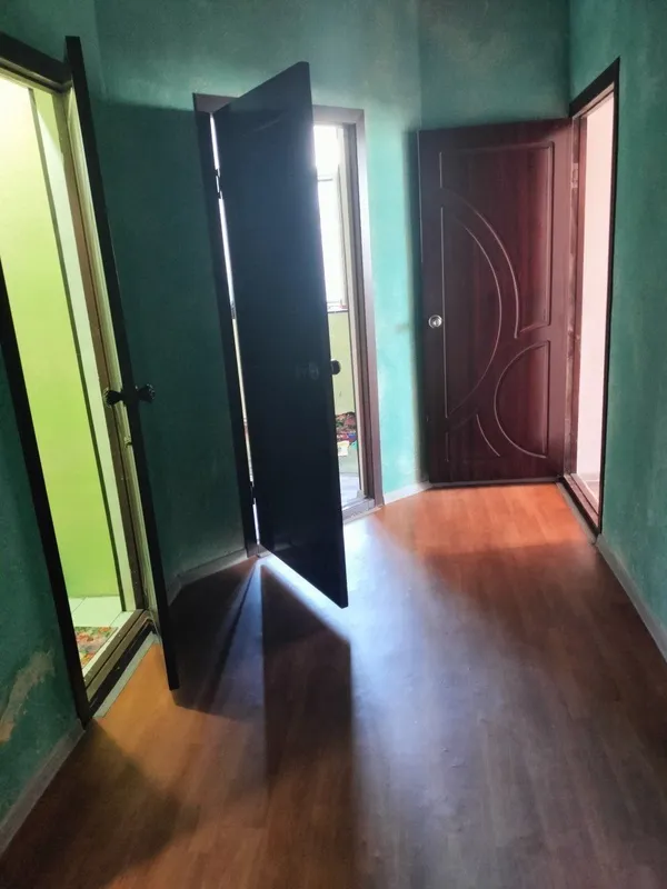 1 xonali uy sotiladi. Ichidagi hamma narsa qoladi