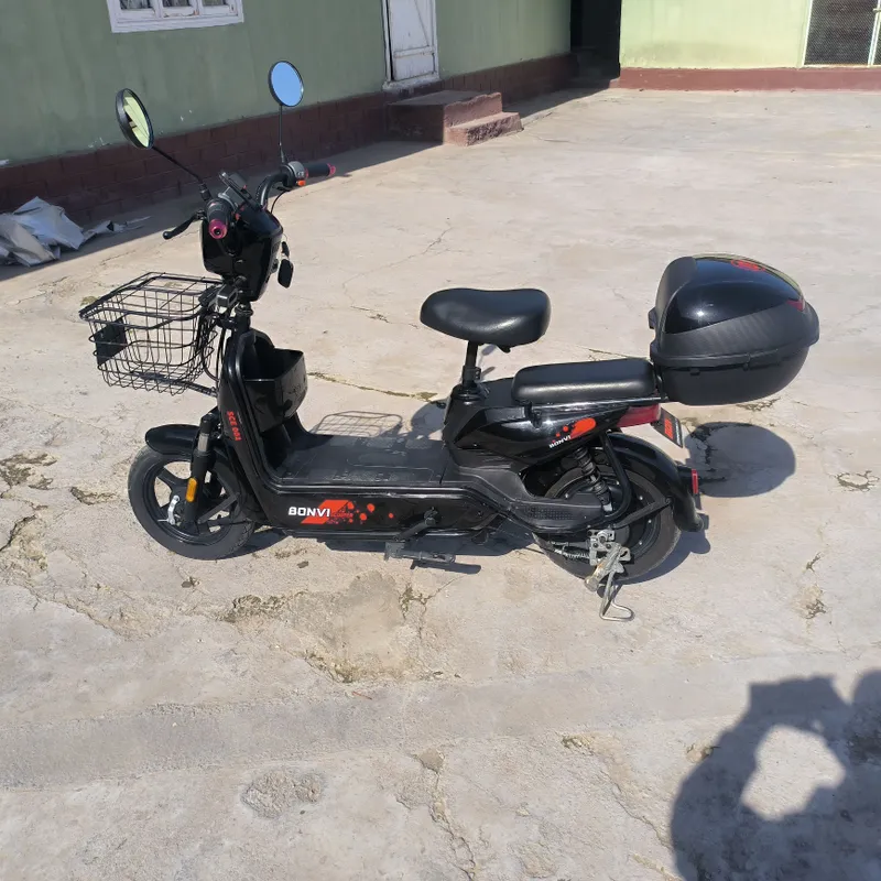 skuter 2 oy xaydalgan xolati yangi