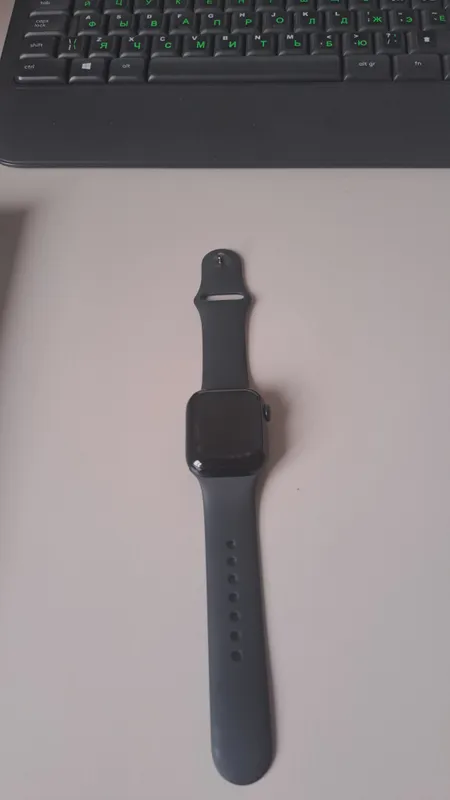 • Apple Watch Series 9, 41 мм — фото 1 • Apple Watch Series 9, 41 мм — фото 1