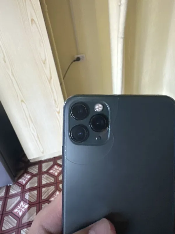 Iphone 11 pro max 4 Iphone 11 pro max 4