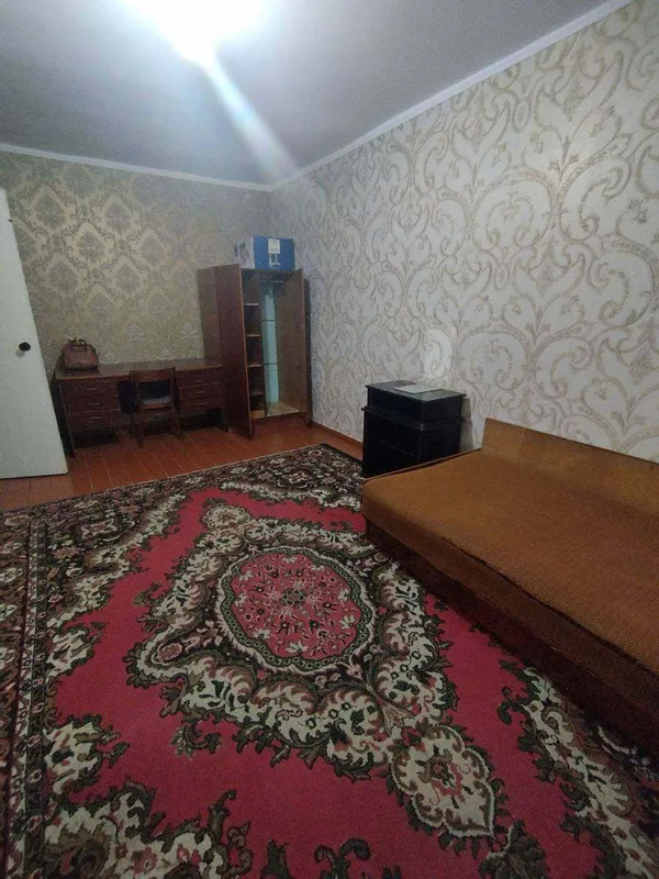 продам чиланзар 2.  одна комнатная