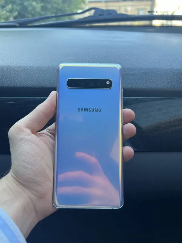 Samsung Galaxy S10 5G — фото 4