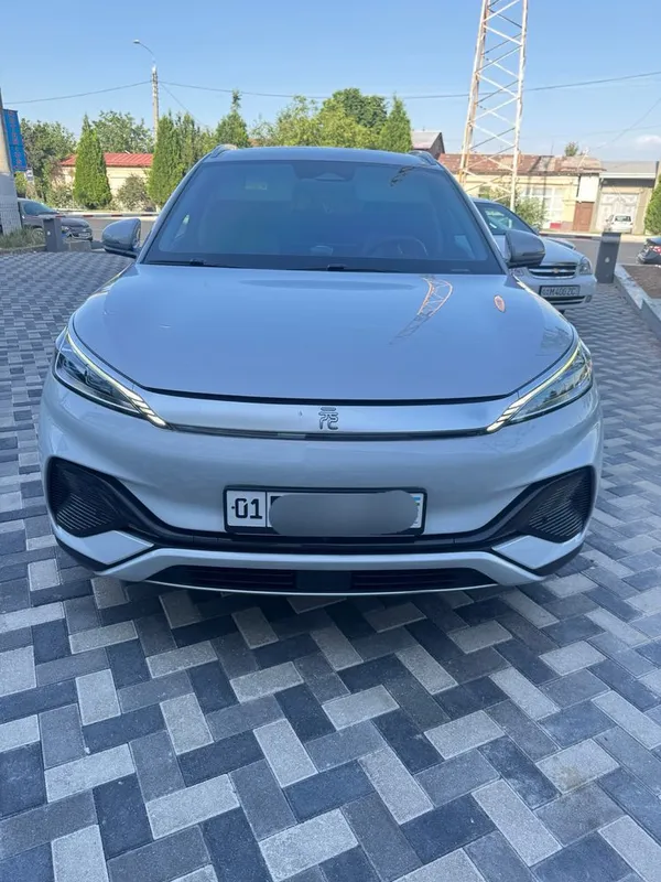 Byd yuan plus 2022 nard grey 4 pozitsiya