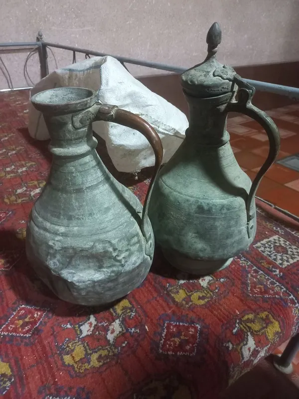 Eski mis ko'zalar sotiladi 4