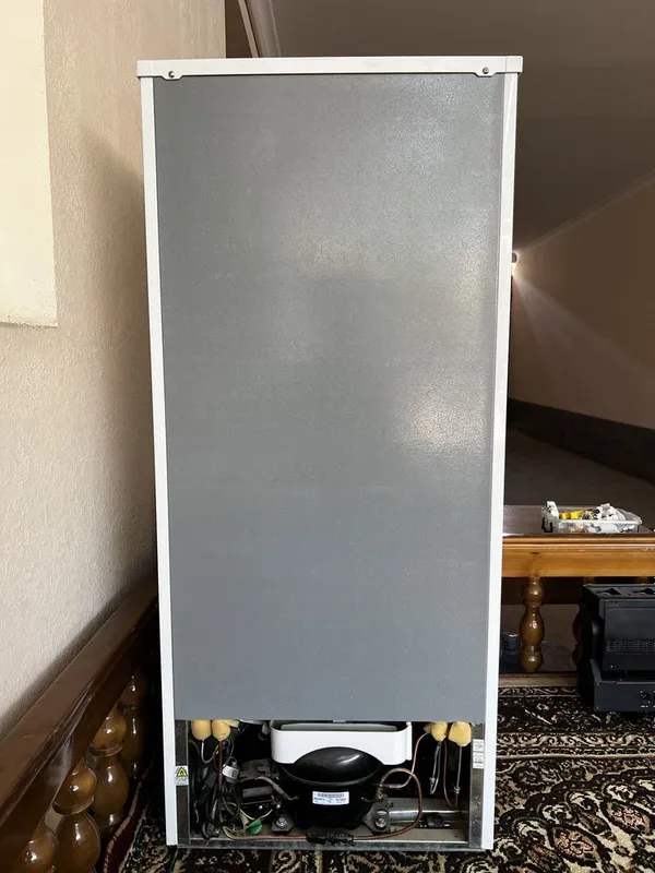 Холодильник Shivaki HS-228 Rh White — фото 2