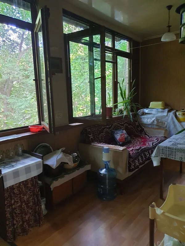 Продаётся просторная 3-комнатная квартира, 76 м², 2 балкона 4