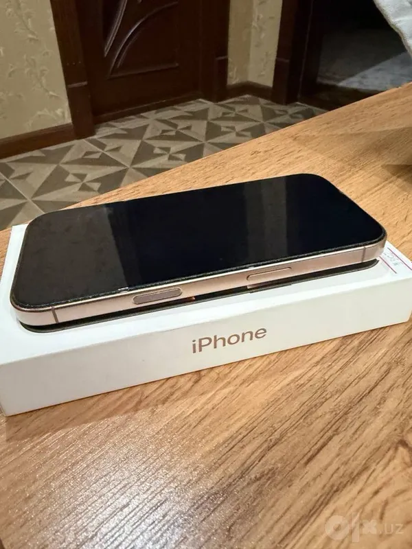 iPhone 16 Pro Desert Titanium / 256 GB / 89% 3 iPhone 16 Pro Desert Titanium / 256 GB / 89% 3