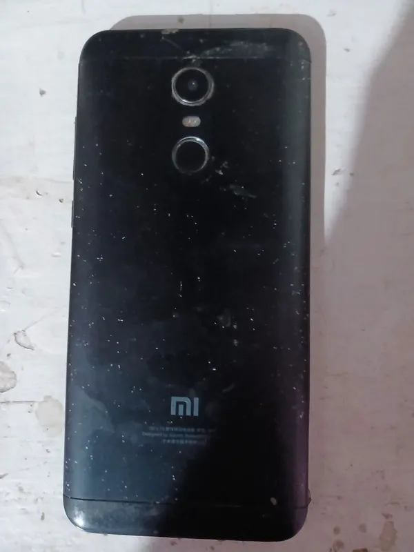 Redmi Not 12 + Redmi 5 plus 6 Redmi Not 12 + Redmi 5 plus 6