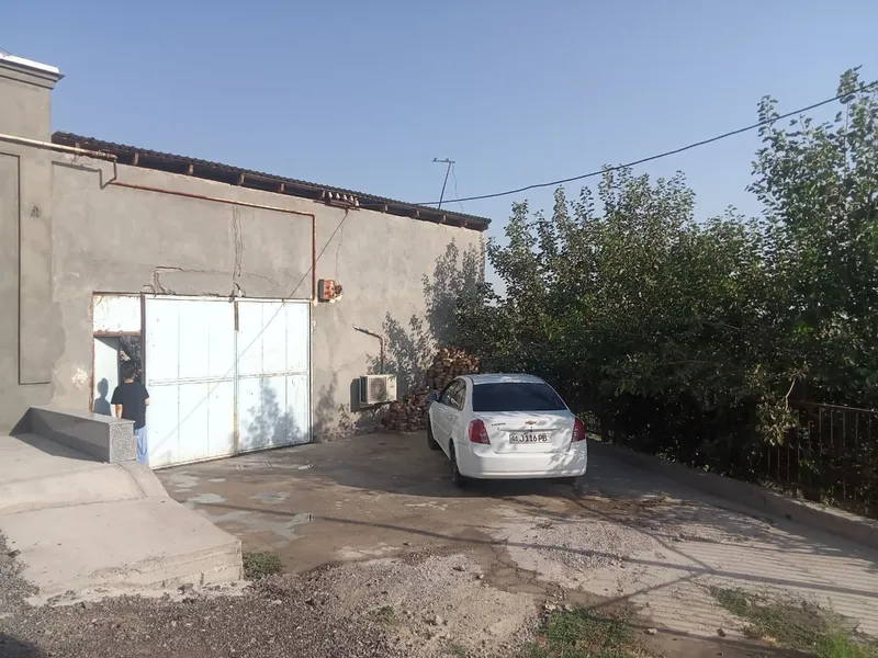 Nazarbek torozda 10sotuk uy sotiladi