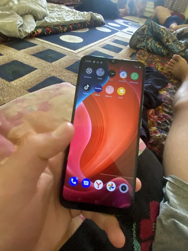 Realme c25 y holati yaxshi qotmaydi uzm garantya beraman qotmasligiga 2